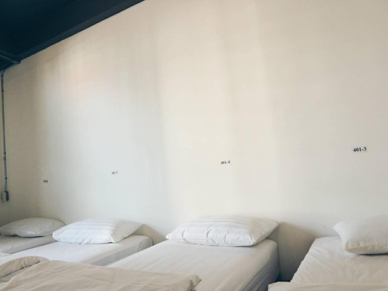 Hugnur Hostel And Coffee Chiang Mai Buitenkant foto